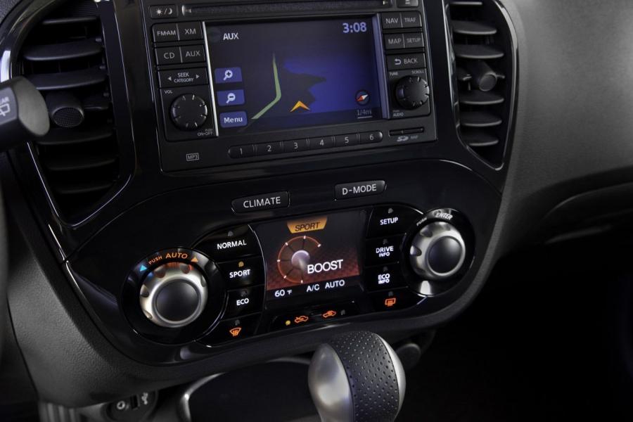  Nissan Juke 2010 года  (фото 27 из 174)